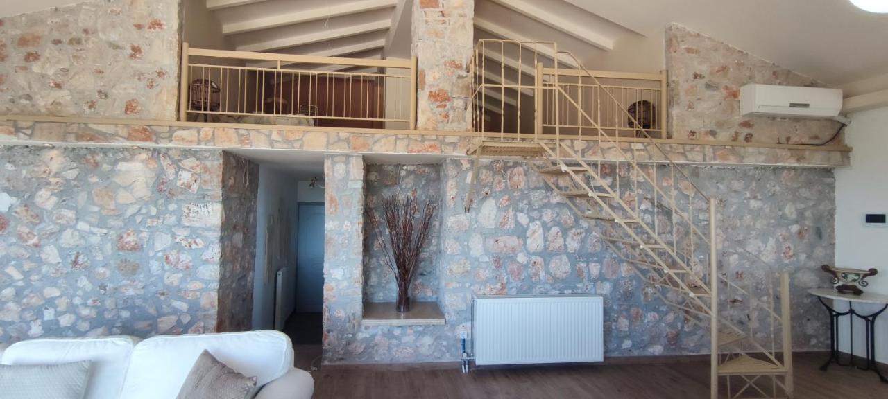 Ellie's Stonehouse Gianapa, Porto Rafti, Greece, 190 03, Gr Villa